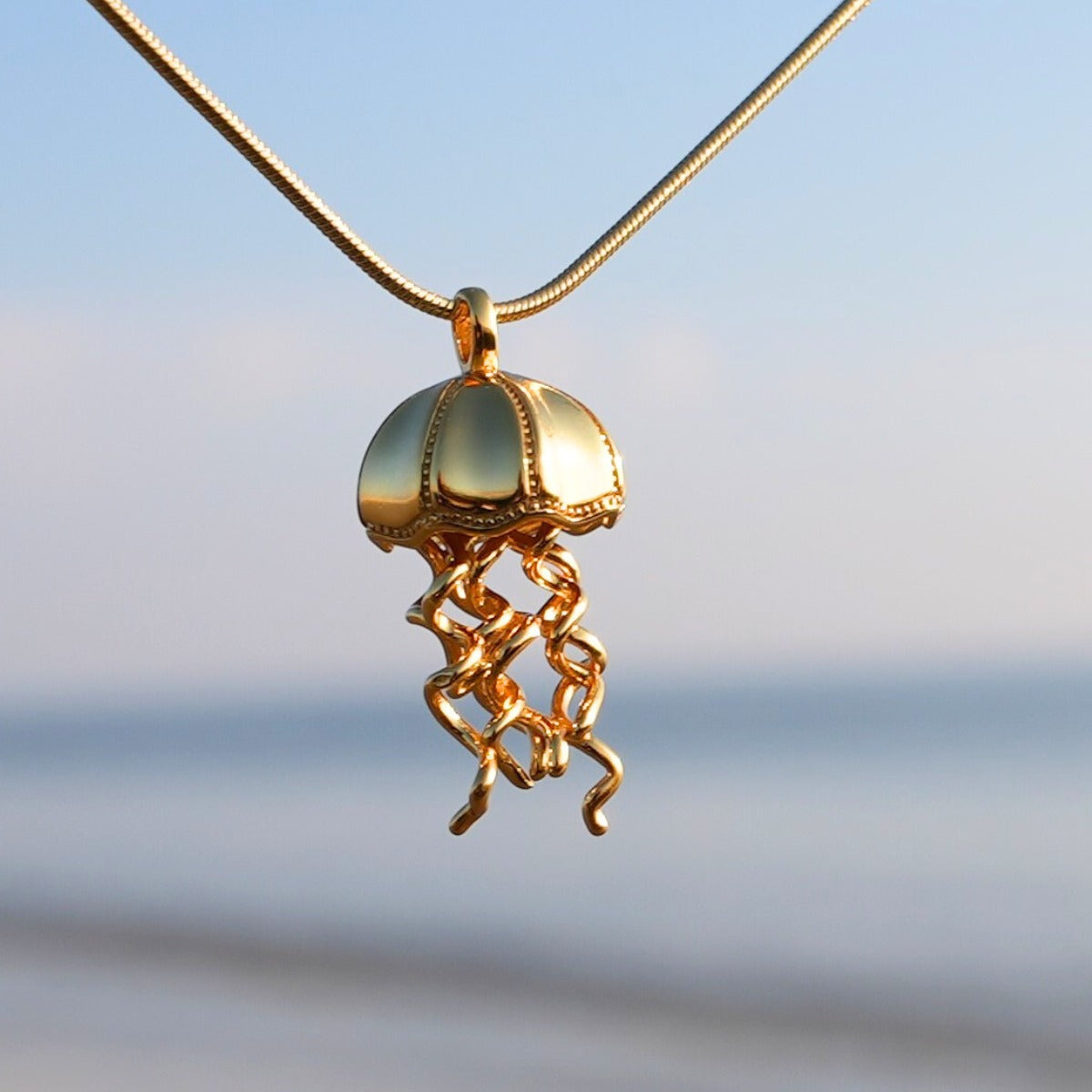 Qualle - Besondere Eleganz - Gold