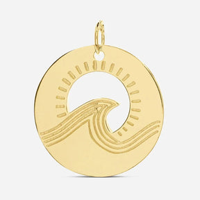 Runder goldener Anhänger mit eingravierter Welle und Sonne, maritimer Schmuck